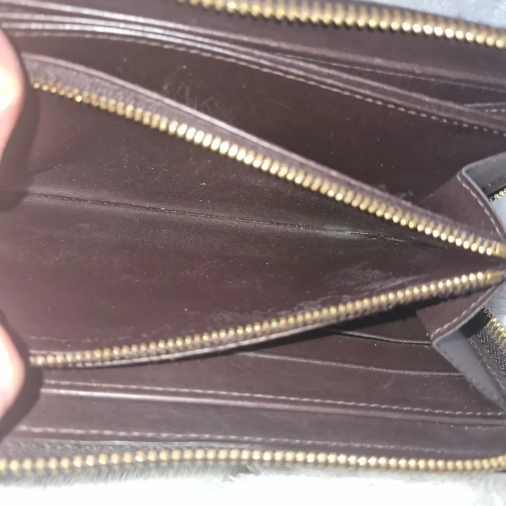 Authentic Louis Vuitton Monogram Vernis Patent Leather Rouge Fauviste Zip Wallet